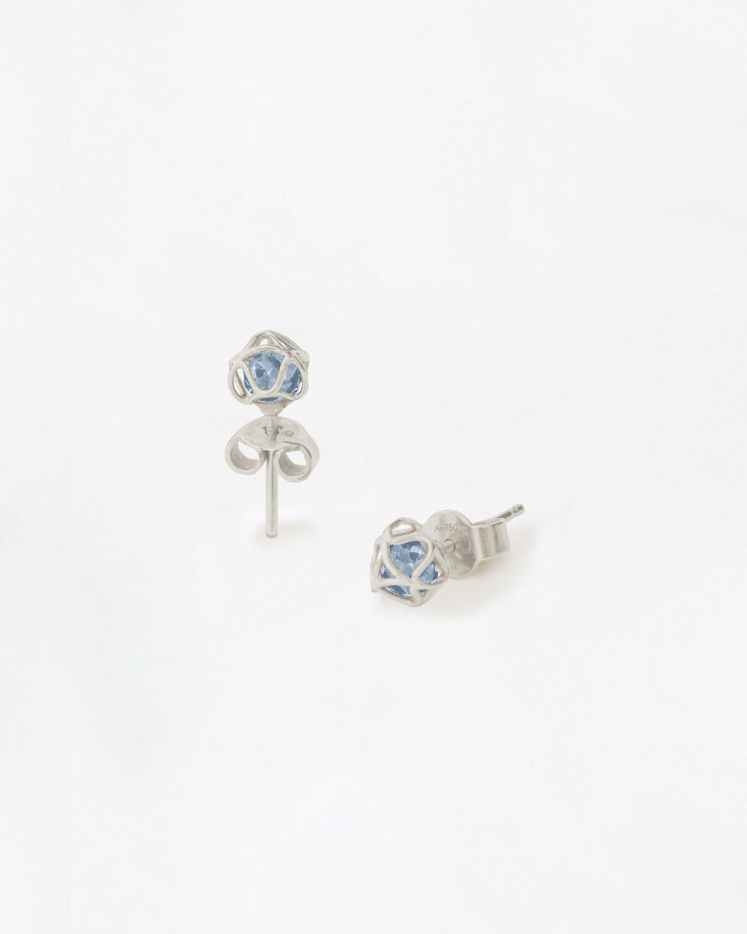 Embrace Glacier Ice Earrings Star Sky Blue Topaz