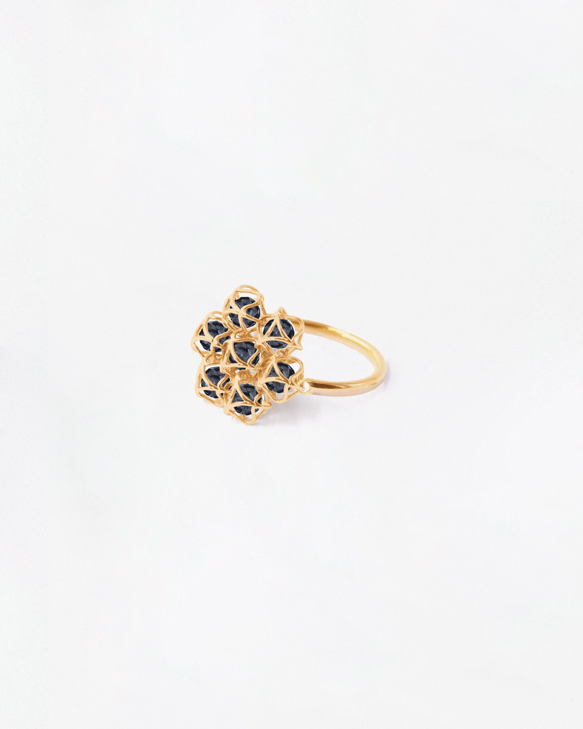 Embrace London Sky Ring Flower